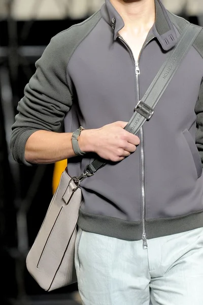 Look 2